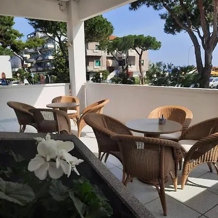 Giada Hotel 3*