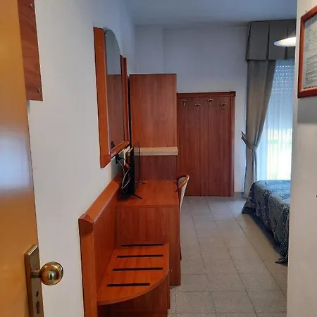 Giada Hotel 3*